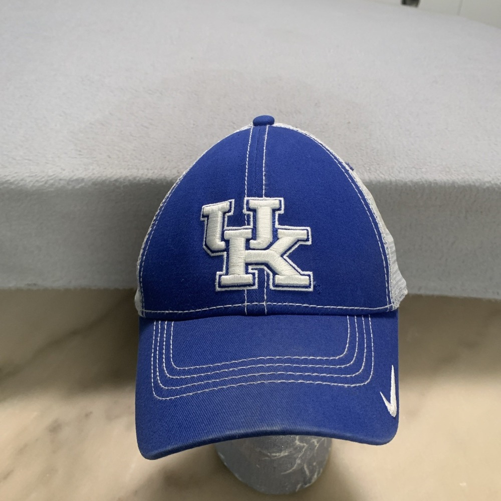 Nike Legacy 91 Kentucky Wildcats Trucker Hat FA16 29092X Mesh Snapback Cap Used